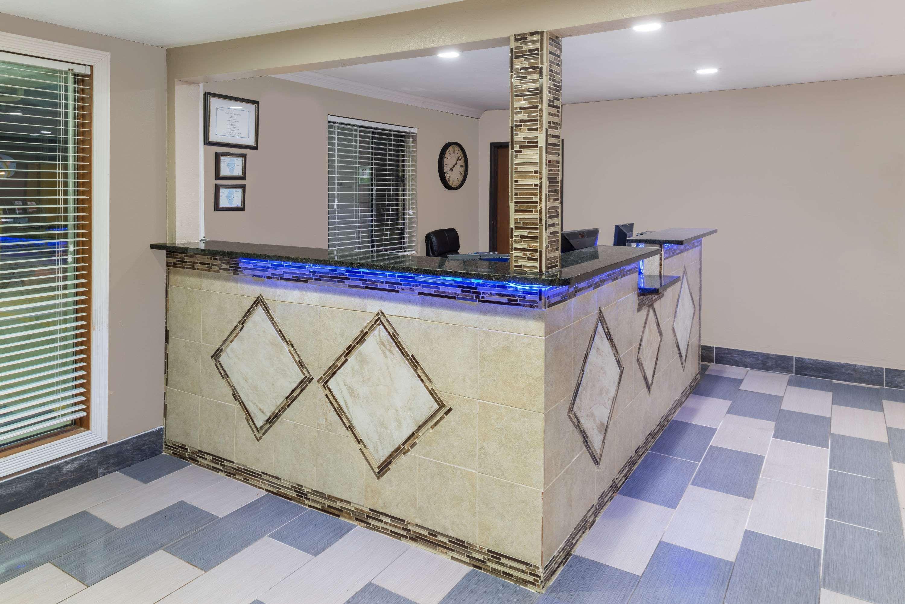 Super 8 By Wyndham Okawville Esterno foto