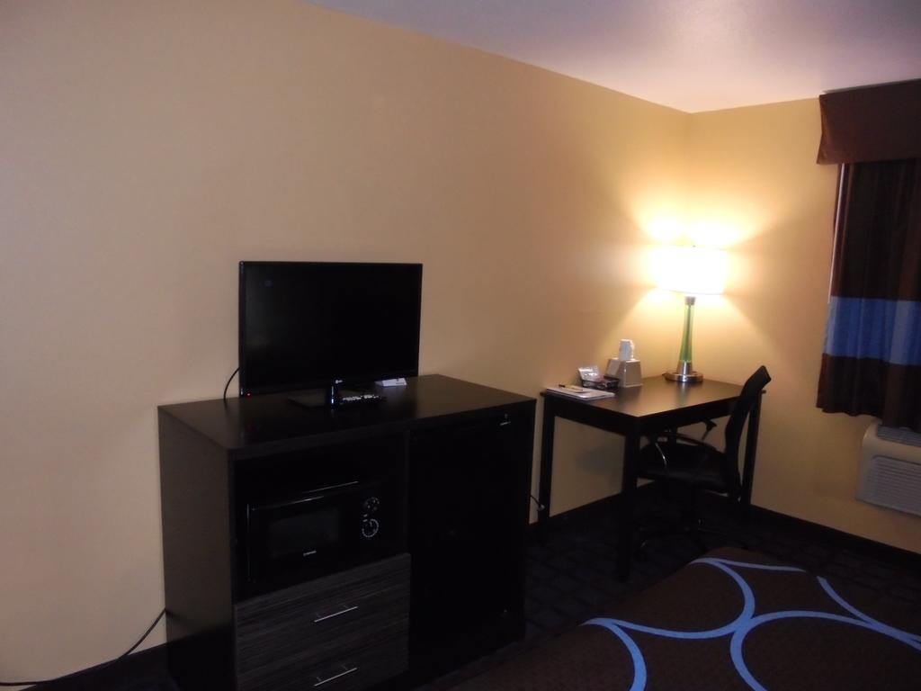 Super 8 By Wyndham Okawville Camera foto