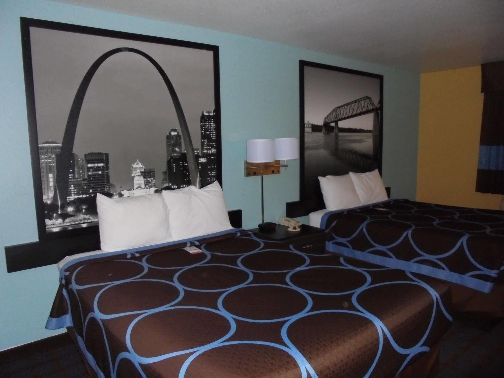 Super 8 By Wyndham Okawville Esterno foto