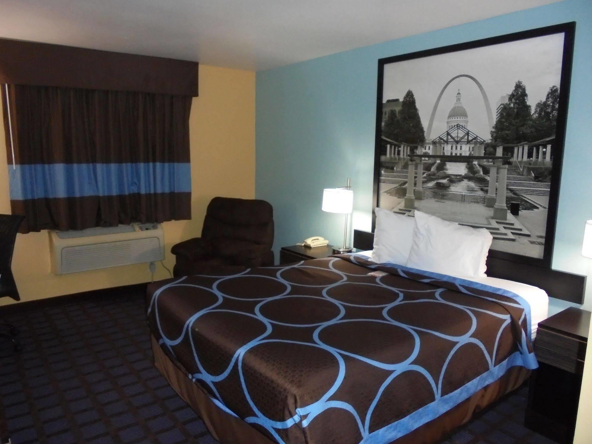 Super 8 By Wyndham Okawville Esterno foto